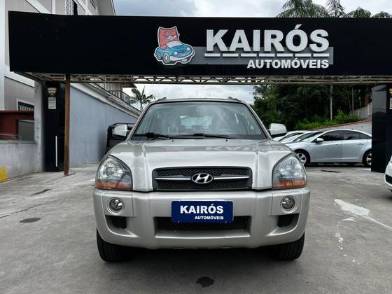 HYUNDAI TUCSON 2.0 MPFI GL 16V 142CV 2WD GASOLINA 4P AUTOMÁTICO HYUNDAI TUCSON 2.0 MPFI GL 16V 142CV 2WD GASOLINA 4P AUTOMÁTICO